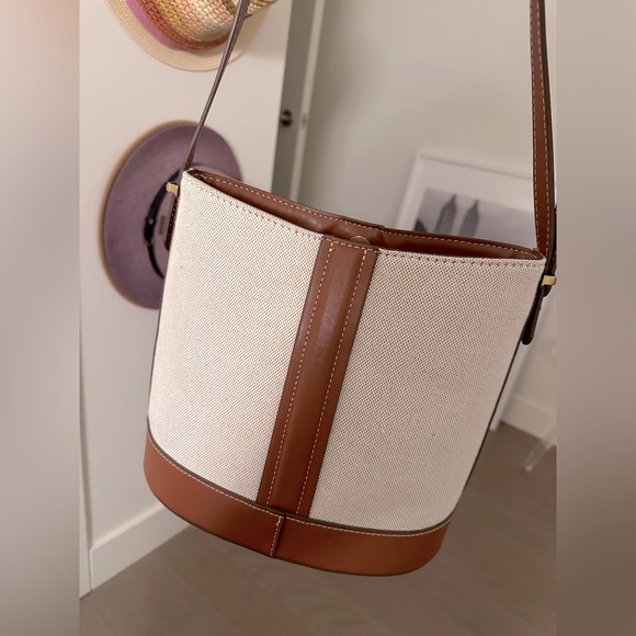 COPY - Zara adjustable strap bucket bag - Picture 12 of 12
